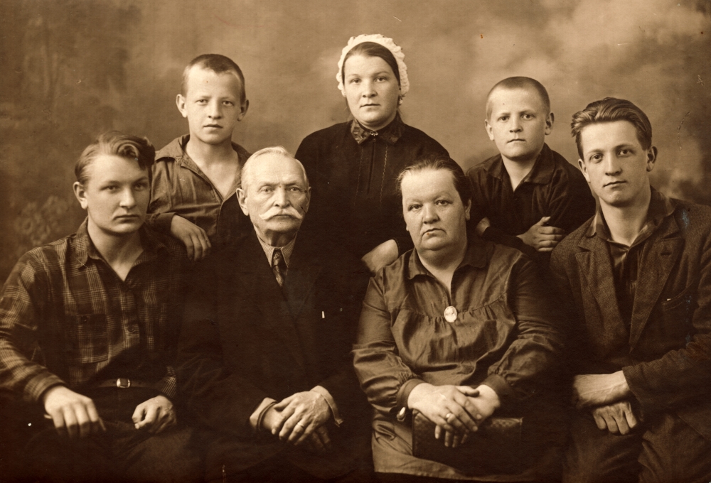 А.А. Марков с детьми от 2 брака. 1928 г.